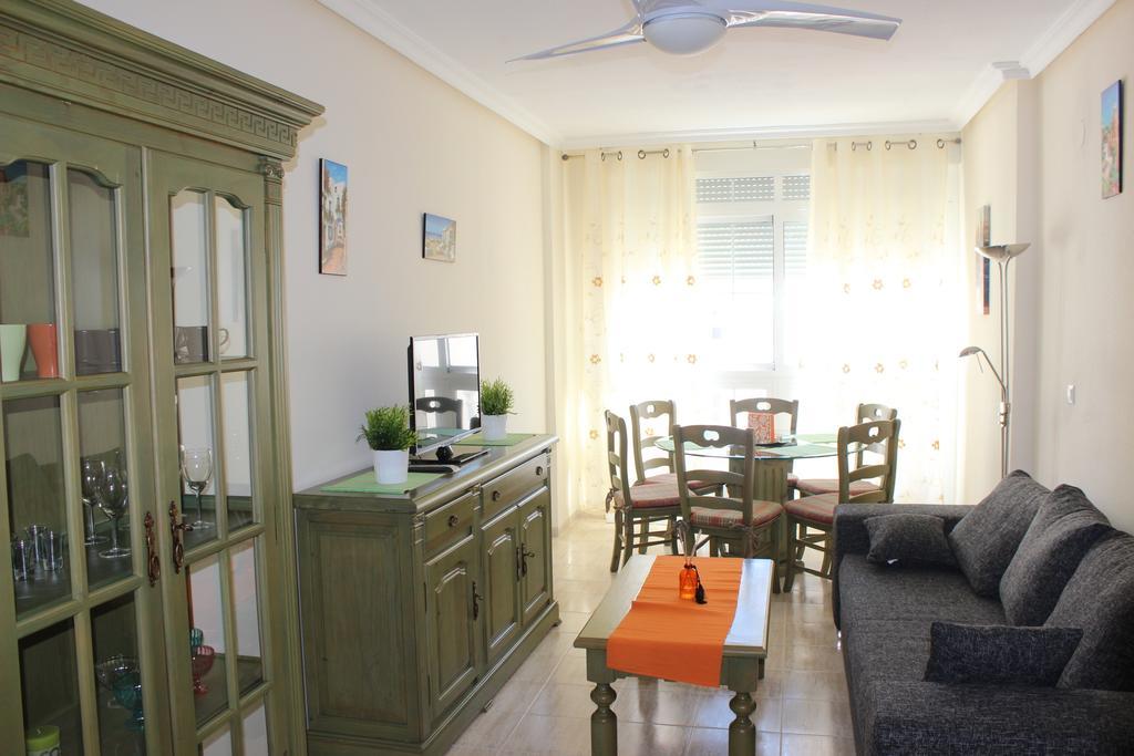 Ferienwohnung Apartamento Mariposa Torrevieja Zimmer foto